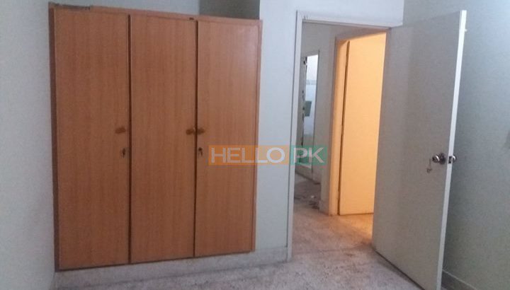 DHA PHASE 5 TAUHEED COMMERICAL FLAT 2BEDROOMS for rent