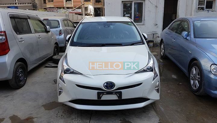 Toyota Prius 2016 New Shape Rs3,750,000 Karachi