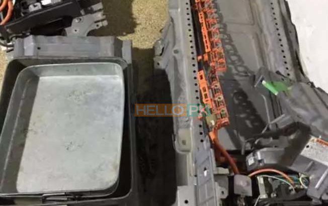 All kinds of batteries available.Toyota aqua batteries available