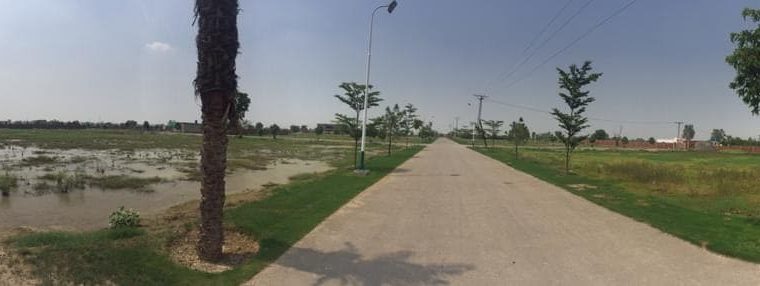 Land Available for Farm Houses Main burki road.3 4 6 8 15 Kanal