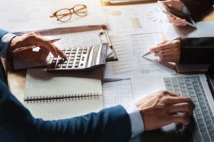 Hire your Tax Consultant Without Travelling