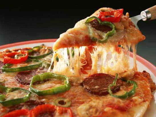 Best Yummy Pizza in Town.All karachi Delivery