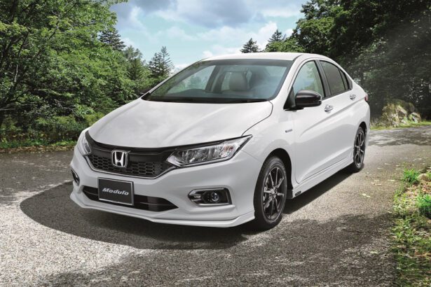 Honda grace hybrid 2015 on easy instalment