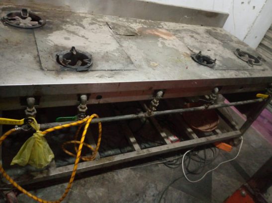 COunter with 4 burners for Sale. Price 60,000 negotiable.